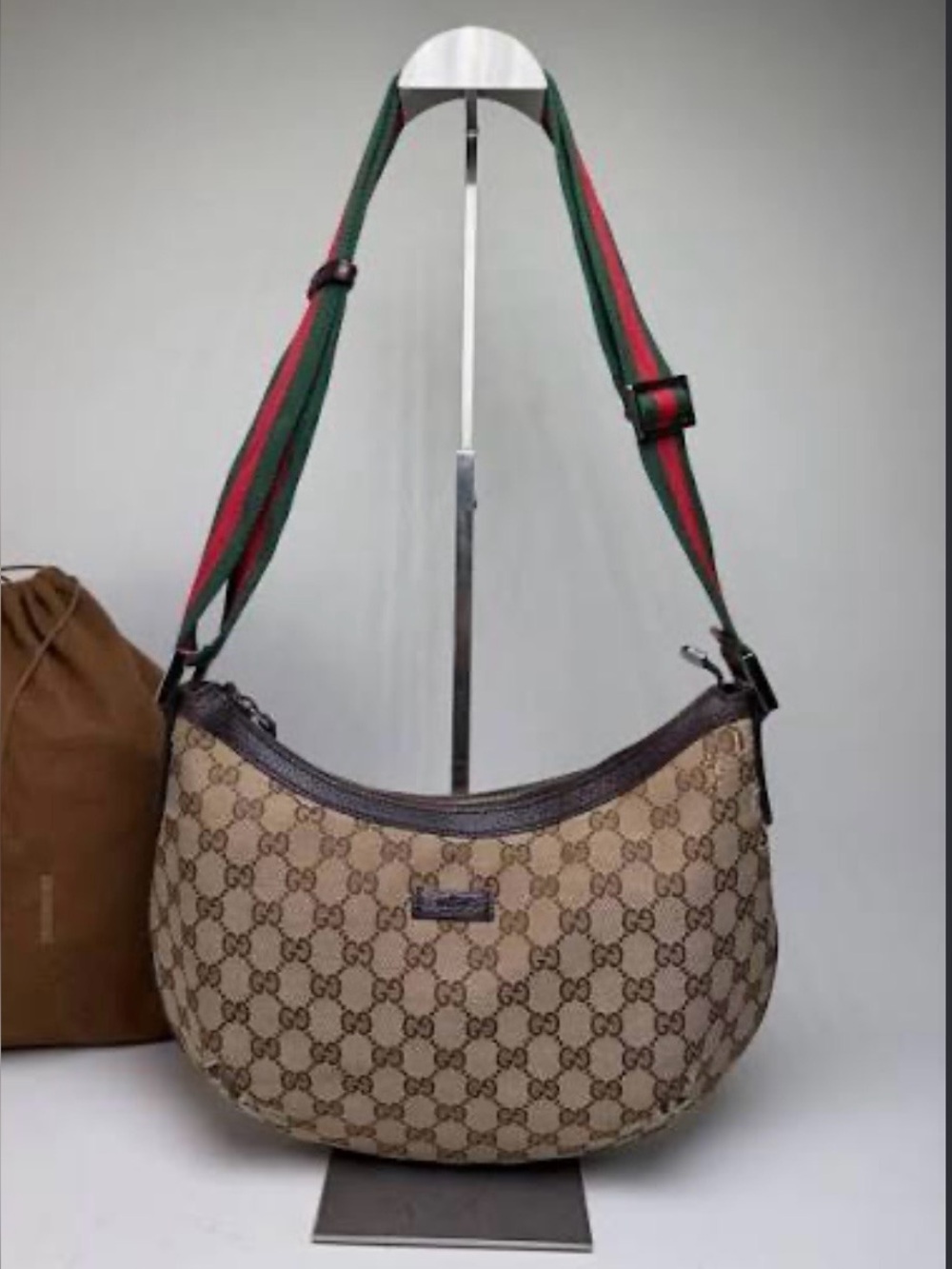 *VINTAGE* Gucci Beige Monogram Shoulder Bag with Green-Red Adjustable Strap